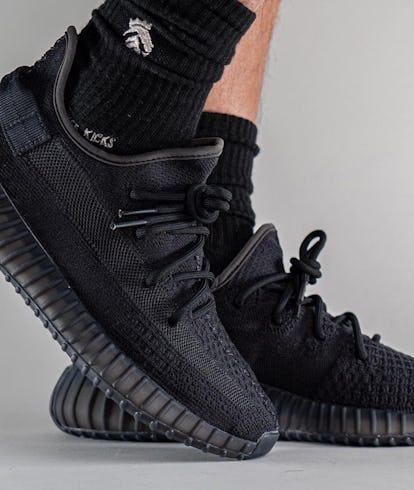 Red october yeezy deals