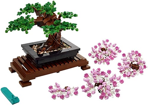 If you're lacking a green thumb, you can keep this Lego bonsai tree on your desk. 