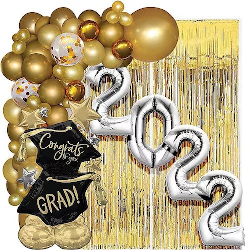 Grand DIY Gold & Silver Balloon Backdrop