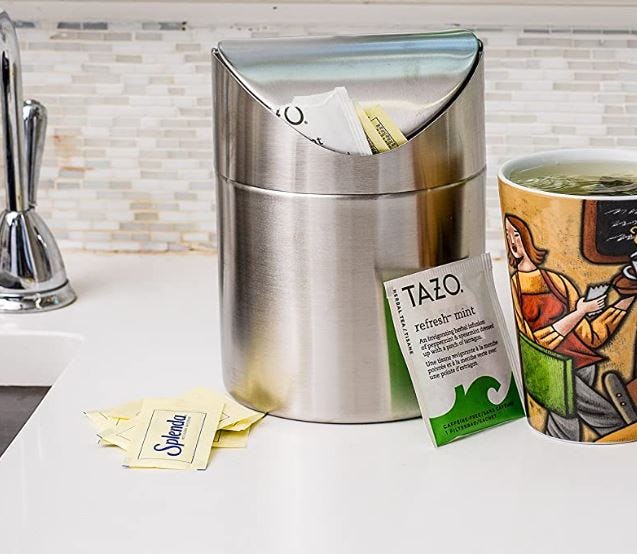 Estilo Mini Countertop Trash Can
