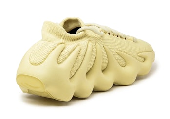Adidas Yeezy 450 sneaker "Sulfur"