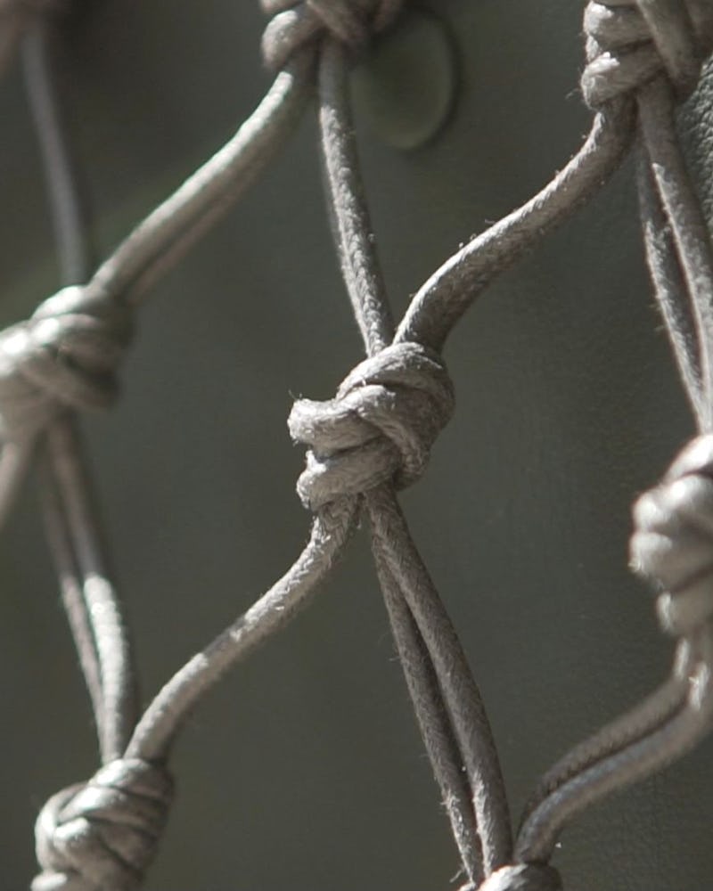 PIPATCHARA macramé knotting on Amu handbag