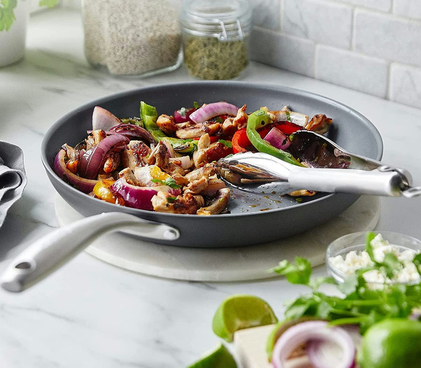 The 6 Best Pans For OilFree Cooking