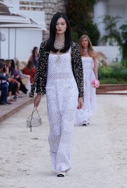Chanel's Cruise 2022 Show Is the Jetset Vacation Inspiration You Need Now