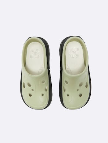 Off brand online white crocs