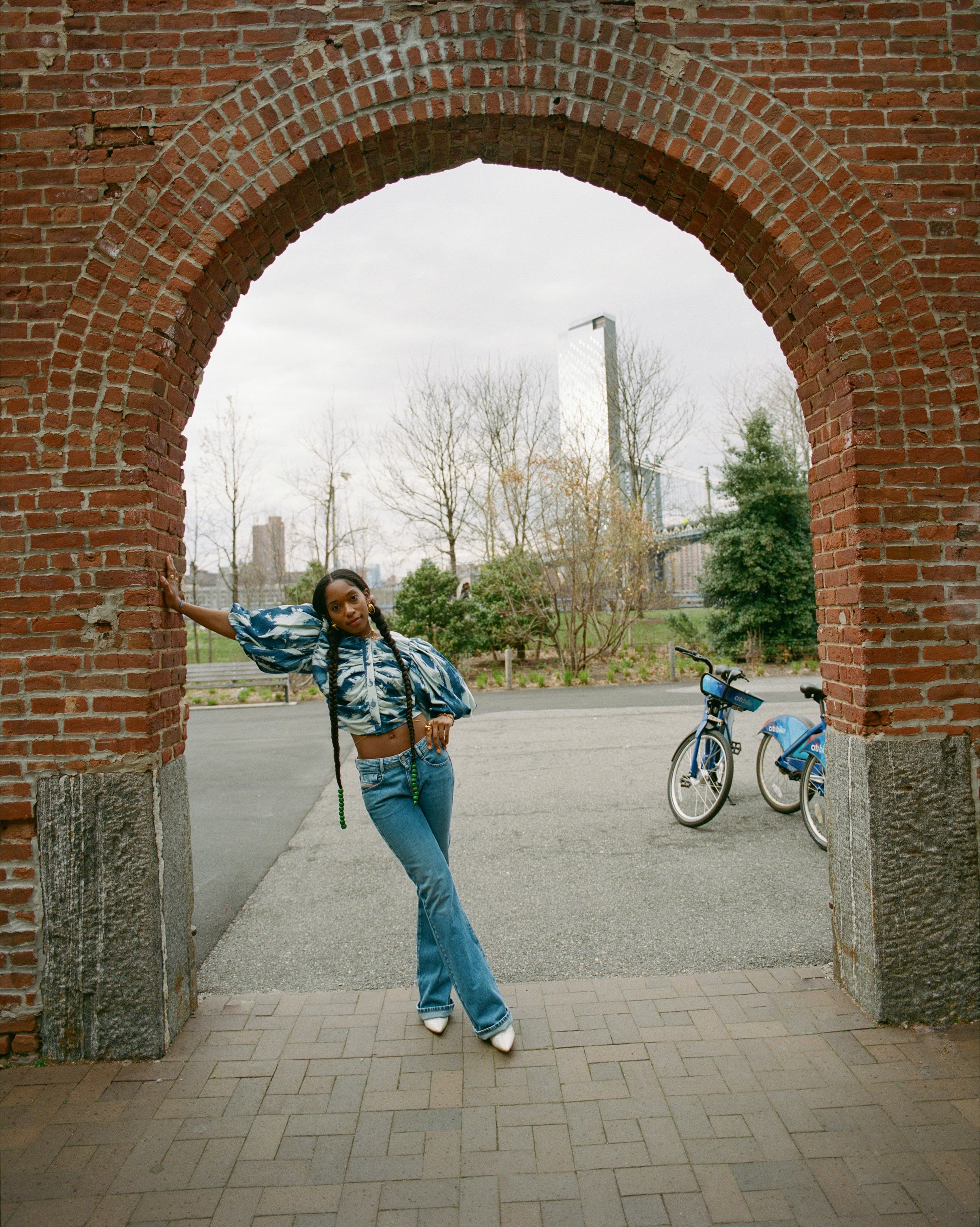 1cf9529e-a115-4ede-ad59-60aec14d6bdf-000464960004.jpg?w=414&h=518&fit=crop&crop=faces&auto=format%2Ccompress&q=50&dpr=2