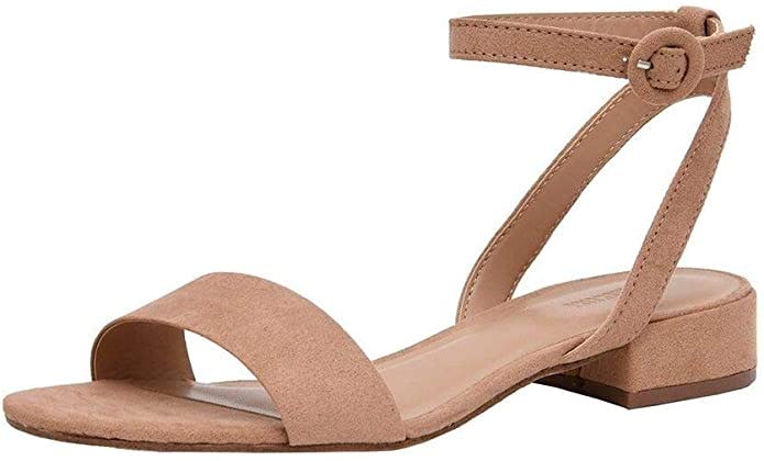 trendy sandals for wide feet