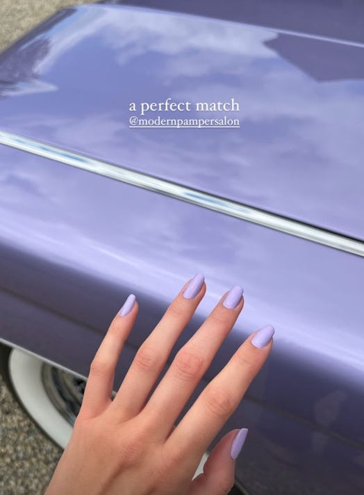 Kendall Jenner lavender nails purple car matching