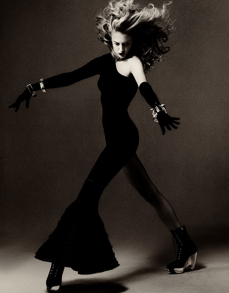 All fashion and accessories (throughout), Alaïa.