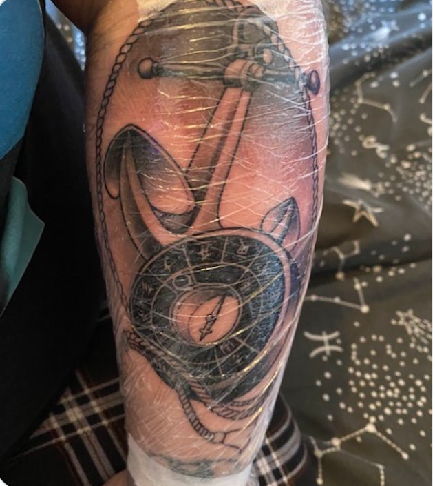 a compass tattoo, meaningful memorial tattoo ideas