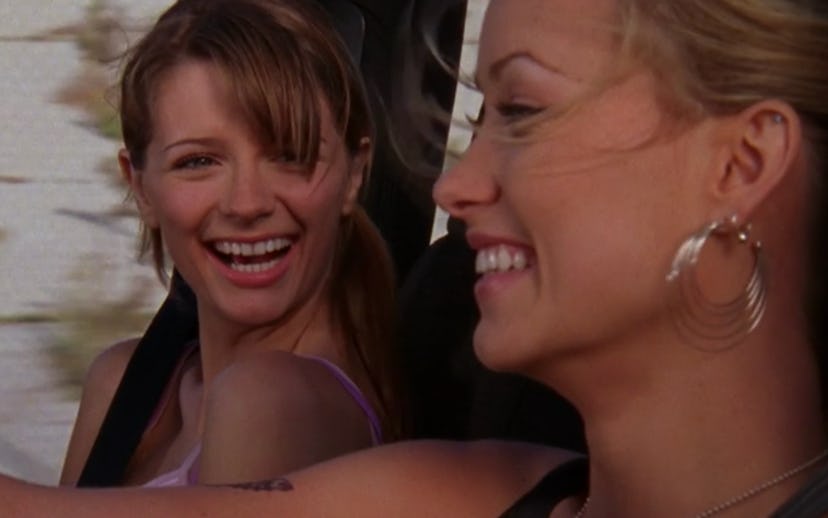 Marissa & Alex’s Relationship On 'The O.C.' Lives On In Queer Hearts