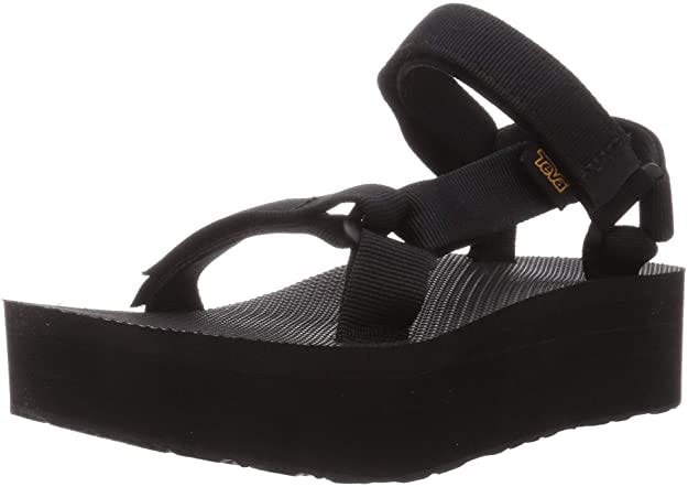 The 10 Best Sandals For Flat Feet