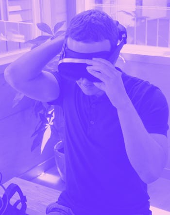 Mark Zuckerberg trying on the Holocake 2 prototype.