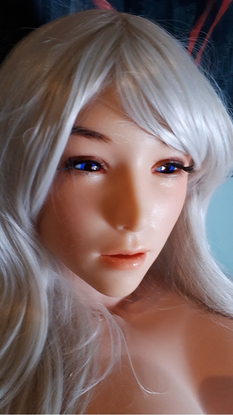 Instagram's female maskers know you think they're weird