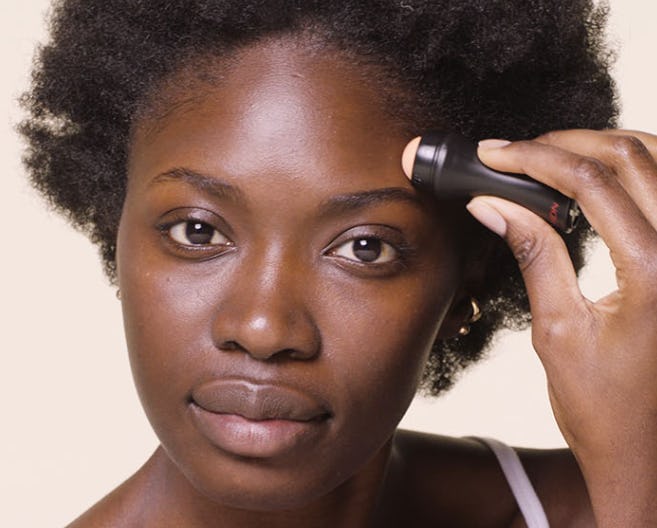 Revlon Oil-Absorbing Volcanic Face Roller