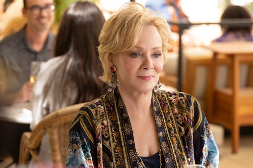 Jean Smart's Debra Vance has a new stand-up act in 'Hacks' Season 2.