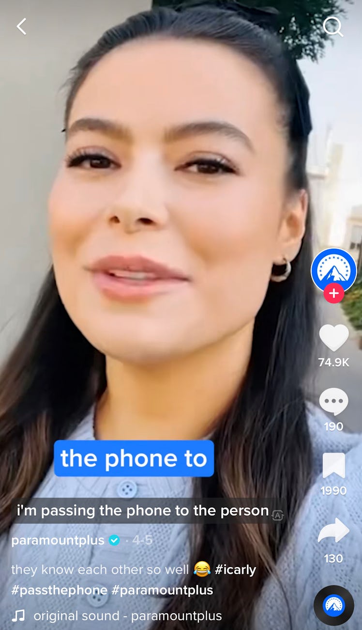 The "I'm passing the phone to" Tiktok trend is a funny challenge to do with friends this summer.