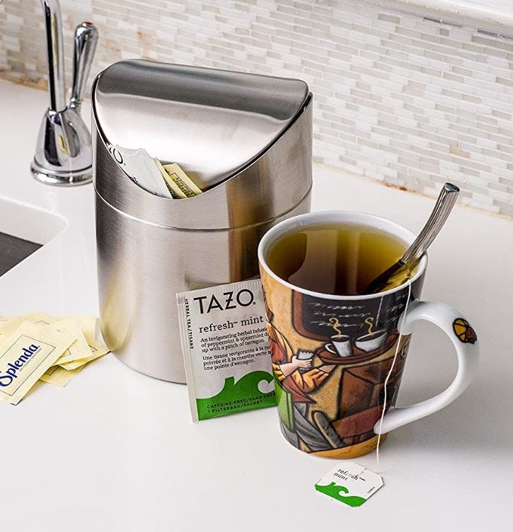 Estilo Mini Countertop Trash Can