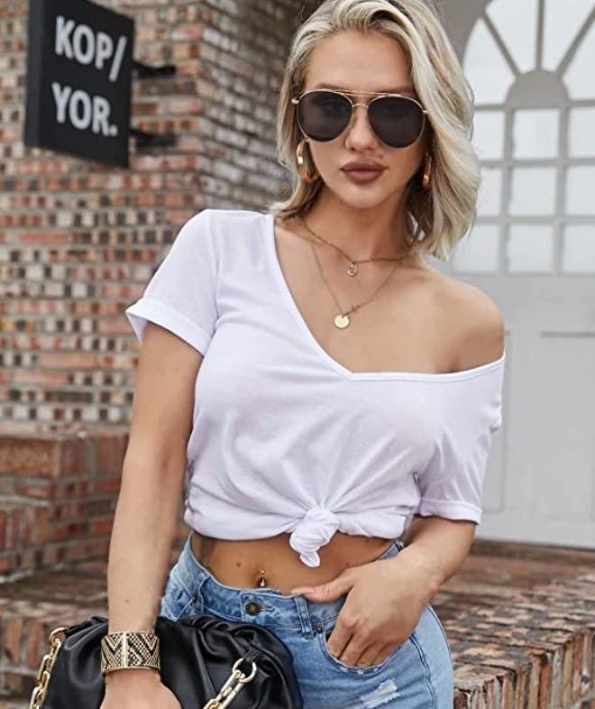 Beyove Deep V T-Shirt