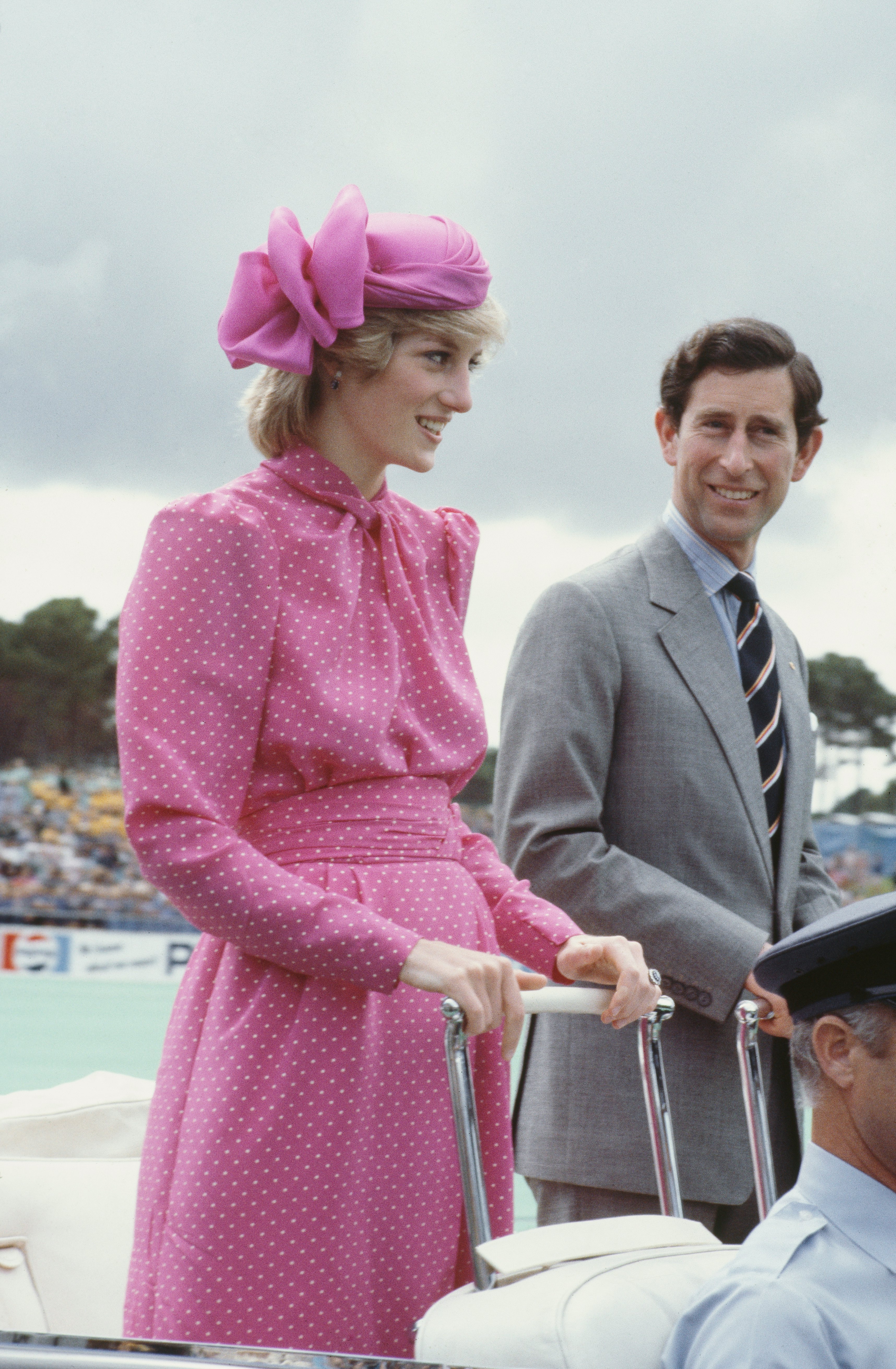 All Of Princess Diana's Most Iconic Outfits In The Crown | Glamour UK