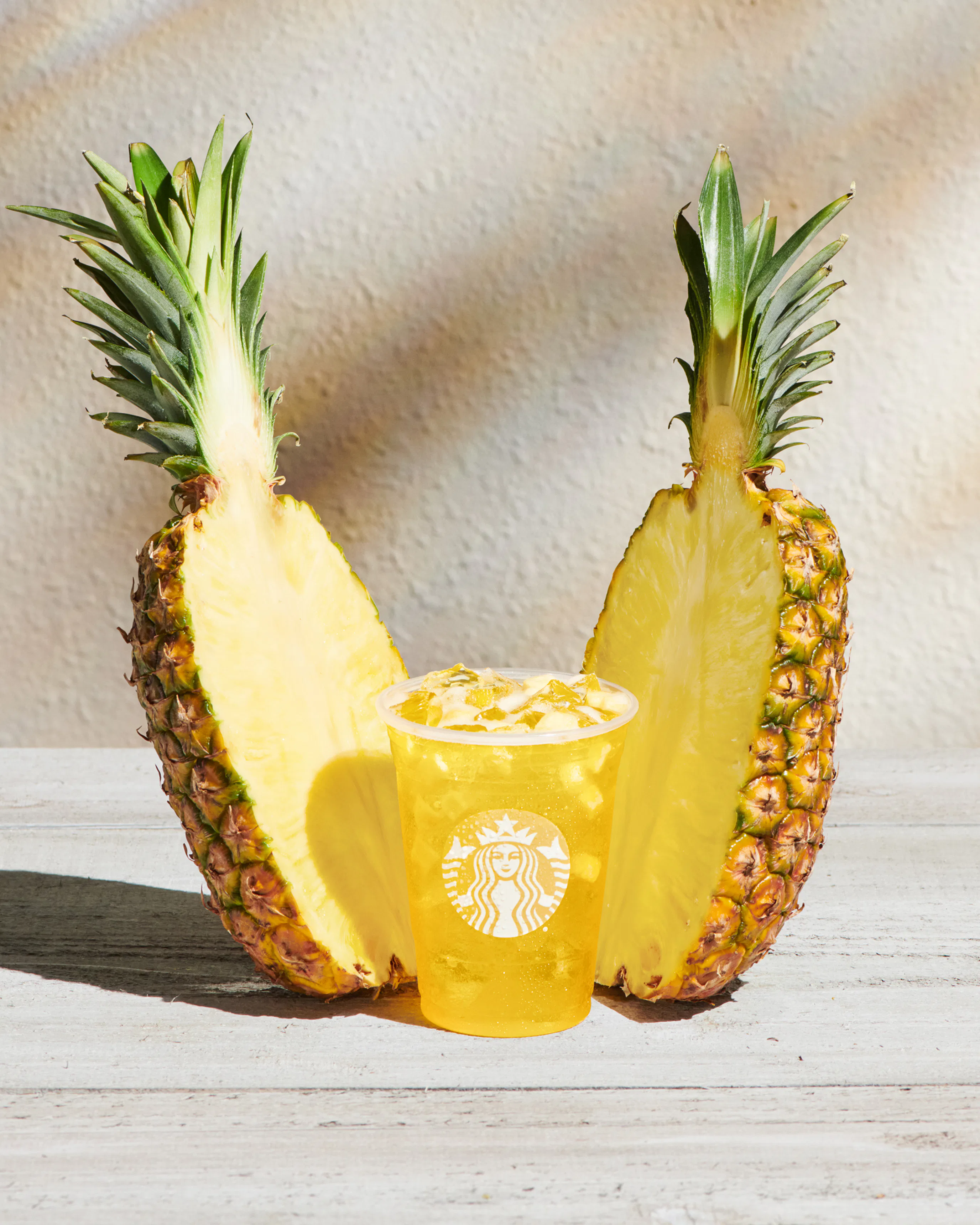 Starbucks’ Paradise Drink & Pineapple Passionfruit Refreshers Review