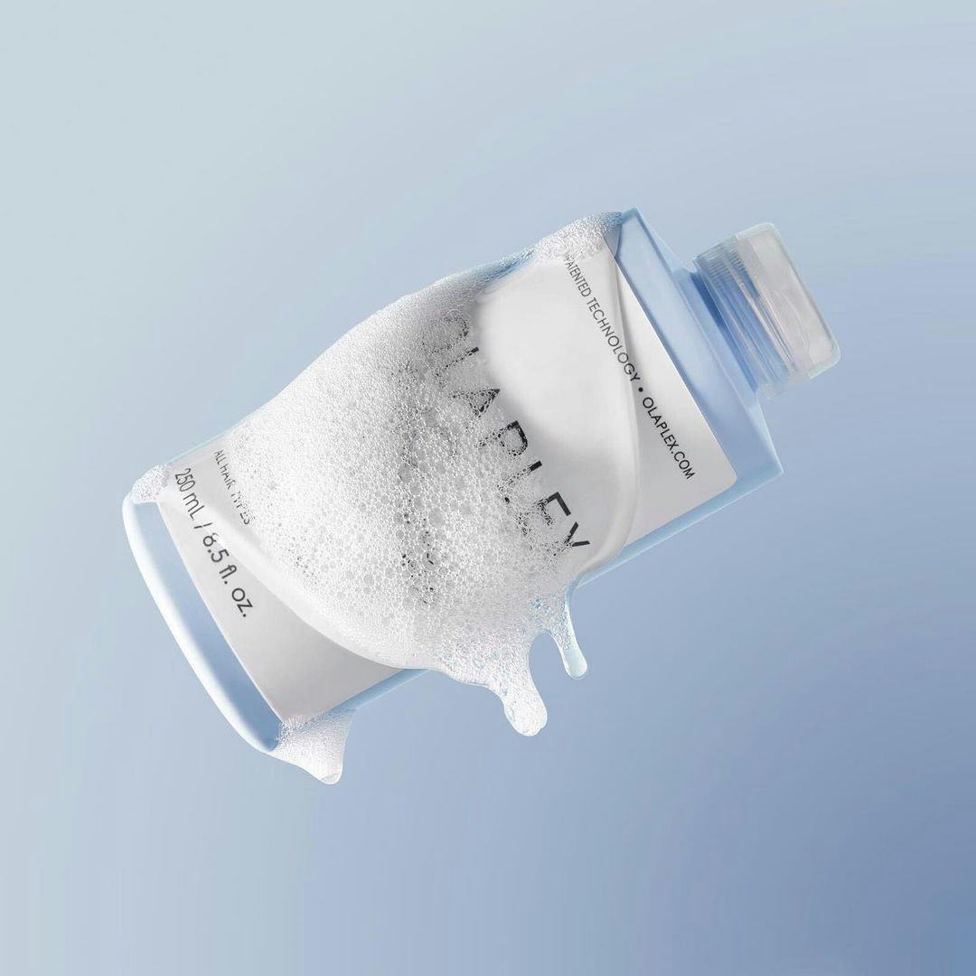 Olaplex's Clarifying Shampoo Nourishes & Detoxes All At Once