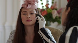 'The Summer I Turned Pretty' Beautyblender makeup sponge fail moment that doesn't make any sense.