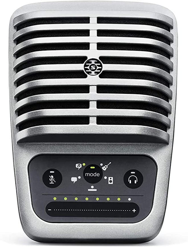 The Shure MV51 is a retro-style microphone for podcasting that’s recommended by an expert.