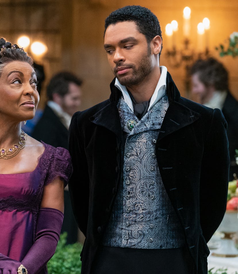 Adjoa Andoh as Lady Danbury and Regé-Jean Page as Simon Basset, Duke of Hastings