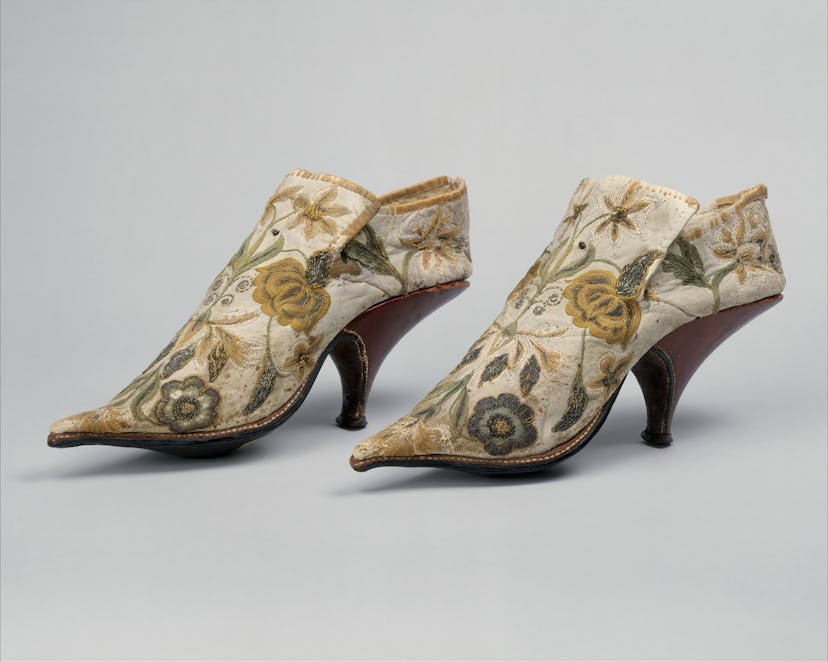 Shoes, French, 1690–1700, silk, leather