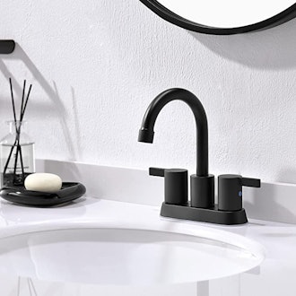 Phiestina 2 Handle Centerset Faucet