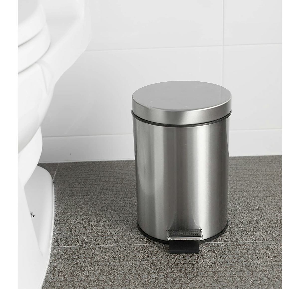 Estilo Step Trash Can