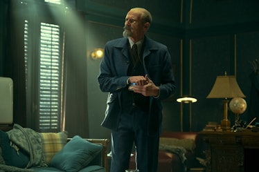 Reginald Hargreeves in Umbrella Academy Season 3.