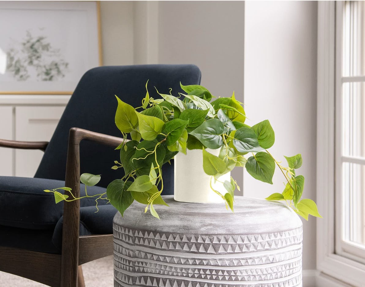 FOREVER LEAF Artificial Pothos Plant
