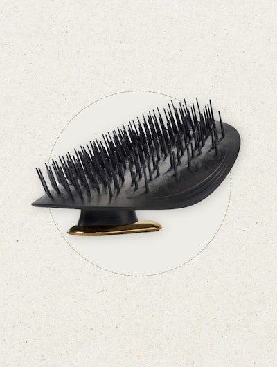 Manta healthy hairbrush is a pregnancy-safe beauty winner.