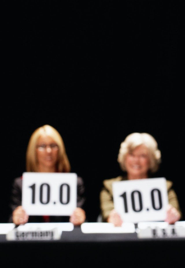 Check out these 11 “She’s A 10” that are memes are so relatable it hurts.