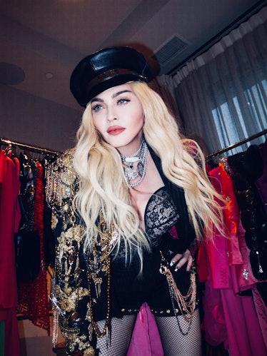 Madonna in a hat.