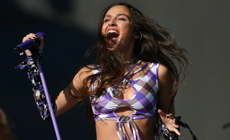 Olivia Rodrigo sang Lily Allen's "F*ck You" for the Supreme Court justices who overruled Roe v. Wade...