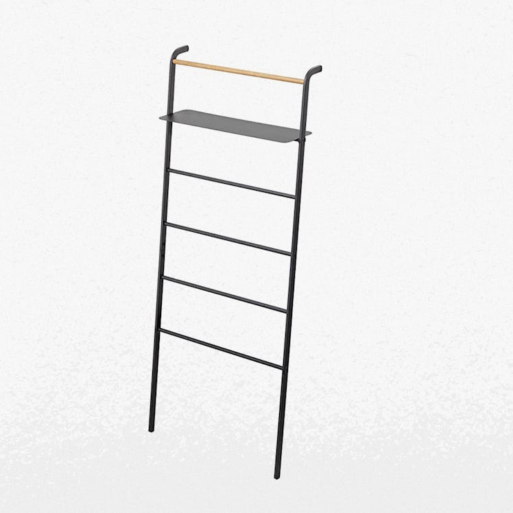 Tower Leaning Ladder with Adjustable Shelf 