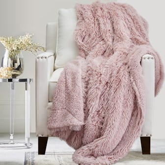 The Connecticut Home Company Shaggy Sherpa Throw Blanket