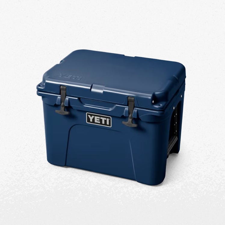 Tundra 35 Cooler
