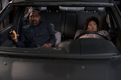 Mike Epps as Bennie and Wanda Sykes as Lucretia in episode 'The Upsahws'