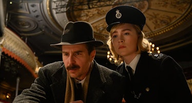 Sam Rockwell and Saoirse Ronan as detectives in 'See How They Run'