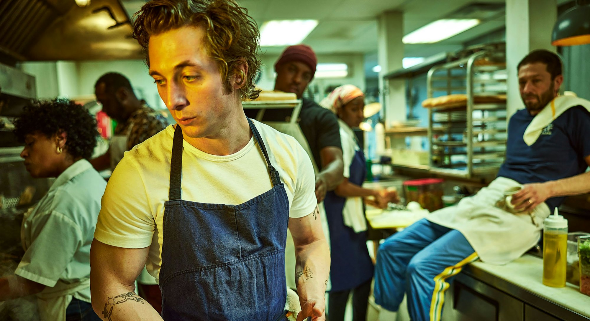 20 Photos Of "Beefy" Jeremy Allen White To Tempt You To Watch 'The Bear' On FX & Hulu