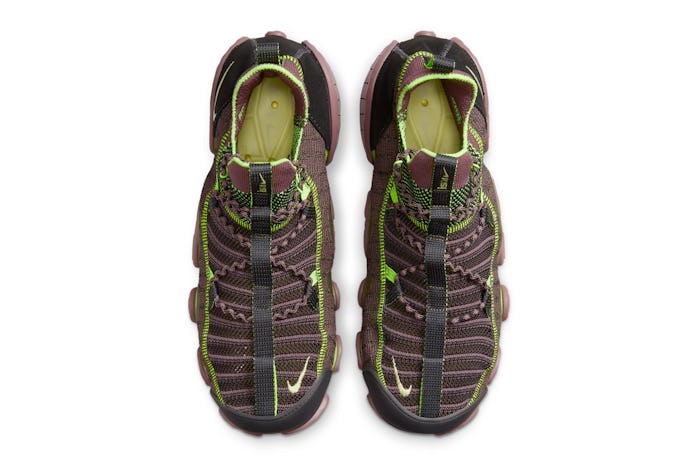 Bird's eye view of the Nike ISPA Link sneaker in burgundy and neon green