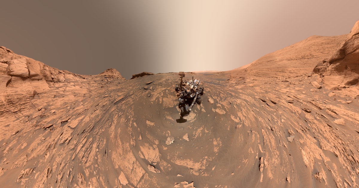 Behold! Curiosity discovers Martian rocks contain an essential ingredient of life