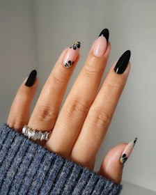 french tip nails 