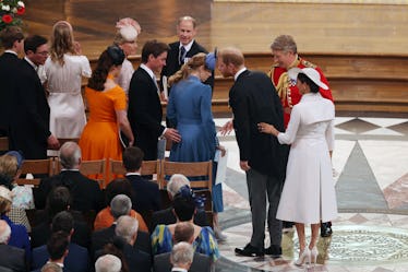 Meghan Markle Channels Kate Middleton at the Queen's Jubilee 3 Edoardo Mapelli Mozzi, Princess Beatrice, Prince Harry, and Meghan Markle at St. Paul's Cathedral