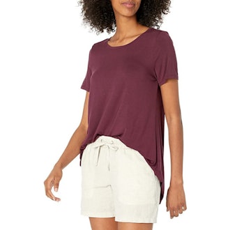 Amazon Essentials Relaxed-Fit Short-Sleeve Swing Tee