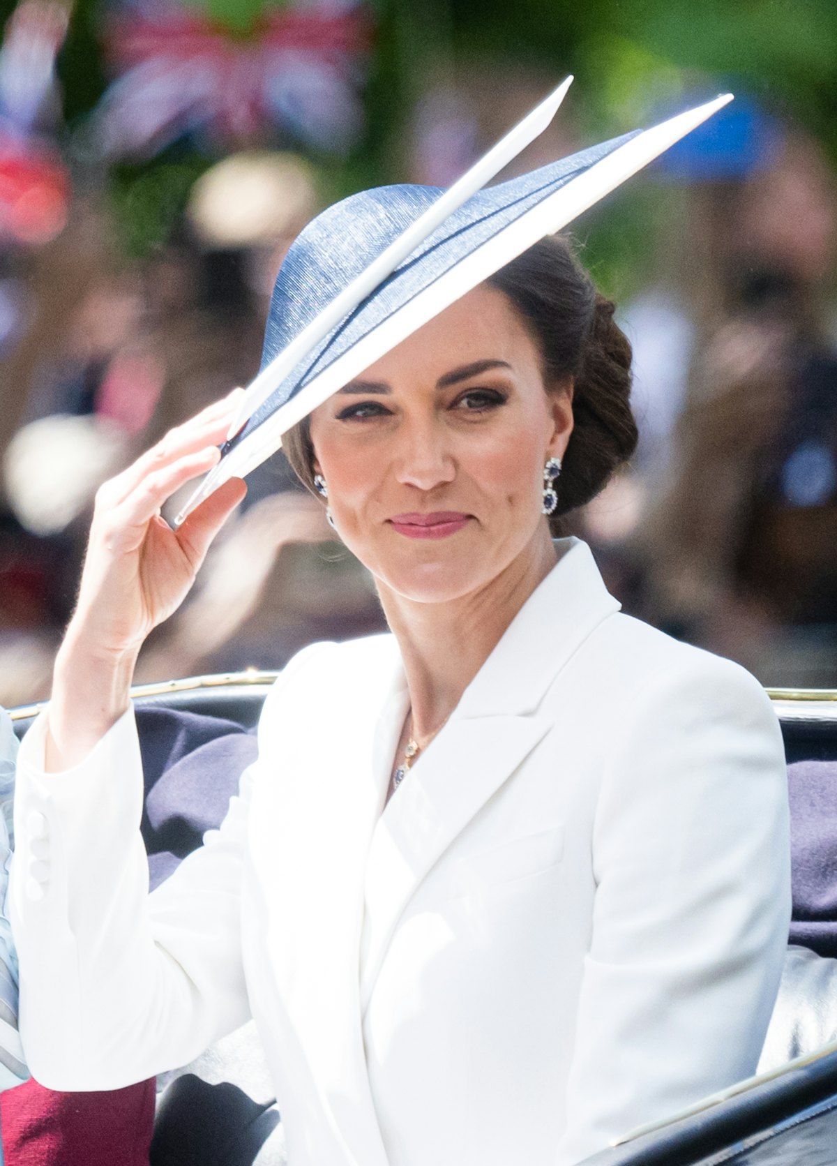 Kate Middleton's smoky brown eye makeup stunned at Queen Elizabeth's Platinum Jubilee in London.